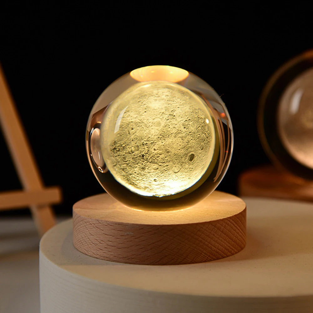 Flambery Crystal Ball Lamp